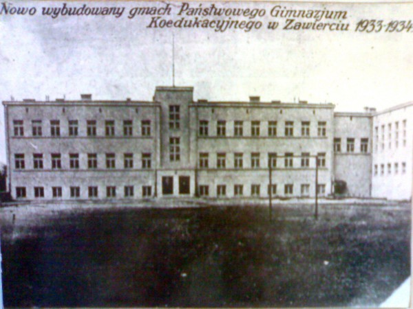 Budynek szkoły w latach przedwojennych