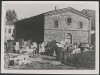 Meble wyrzucone z synagogi (okupacja niemiecka)