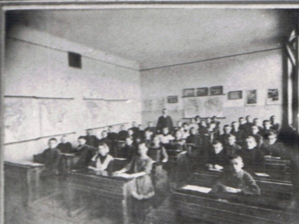 Sala lekcyjna podczas zajęć 1913 r.